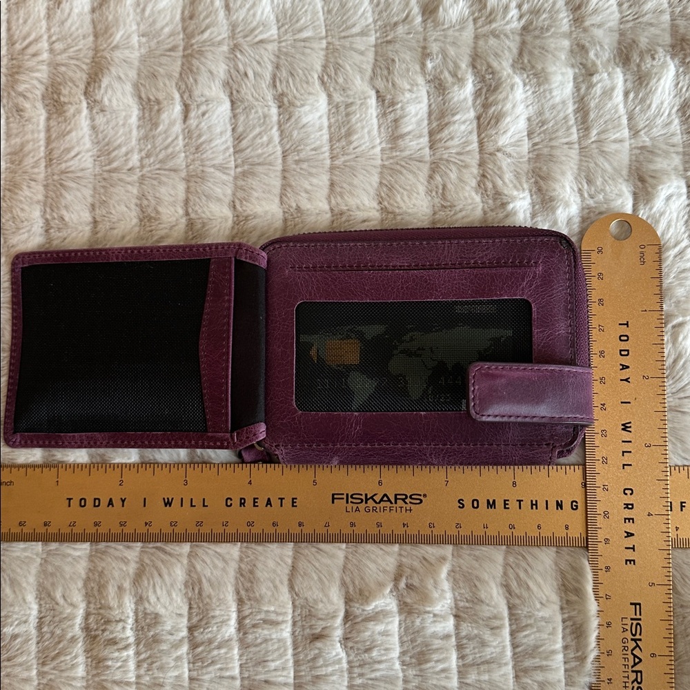 Bouletta Lugano Leather Wallet - Picture 5 of 8